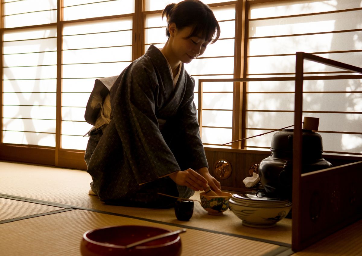 Japanese lady preparing tea ceremony in kimono