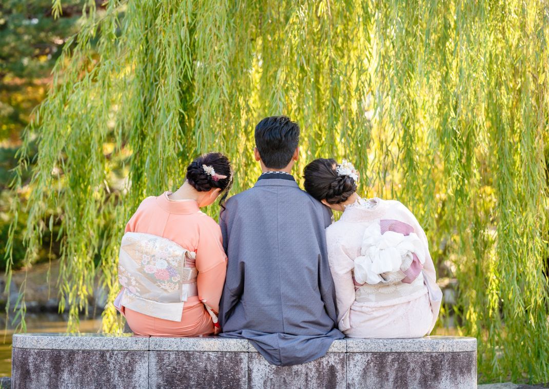 family wearing Japanese Kimono 