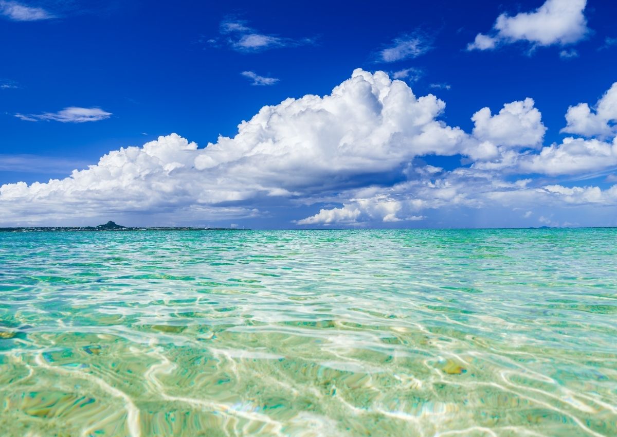 Blue water beach in Okinawa Prefecture
