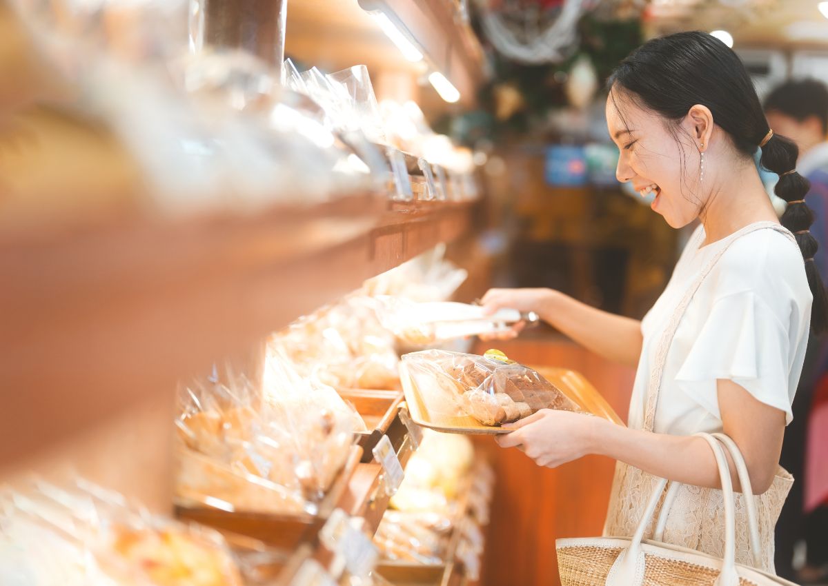 Happy customer in Japanese bakery