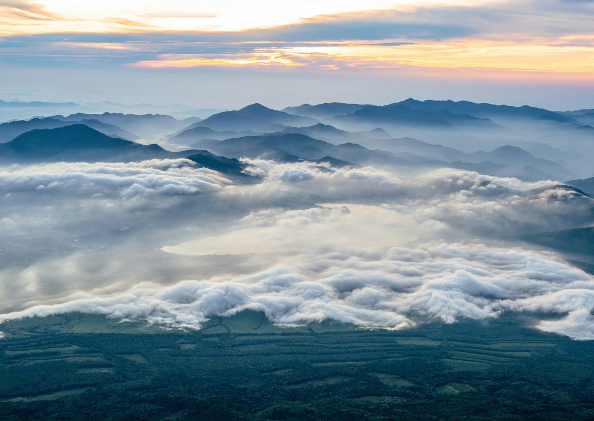  Sunrise from Mount Fuji, Japan