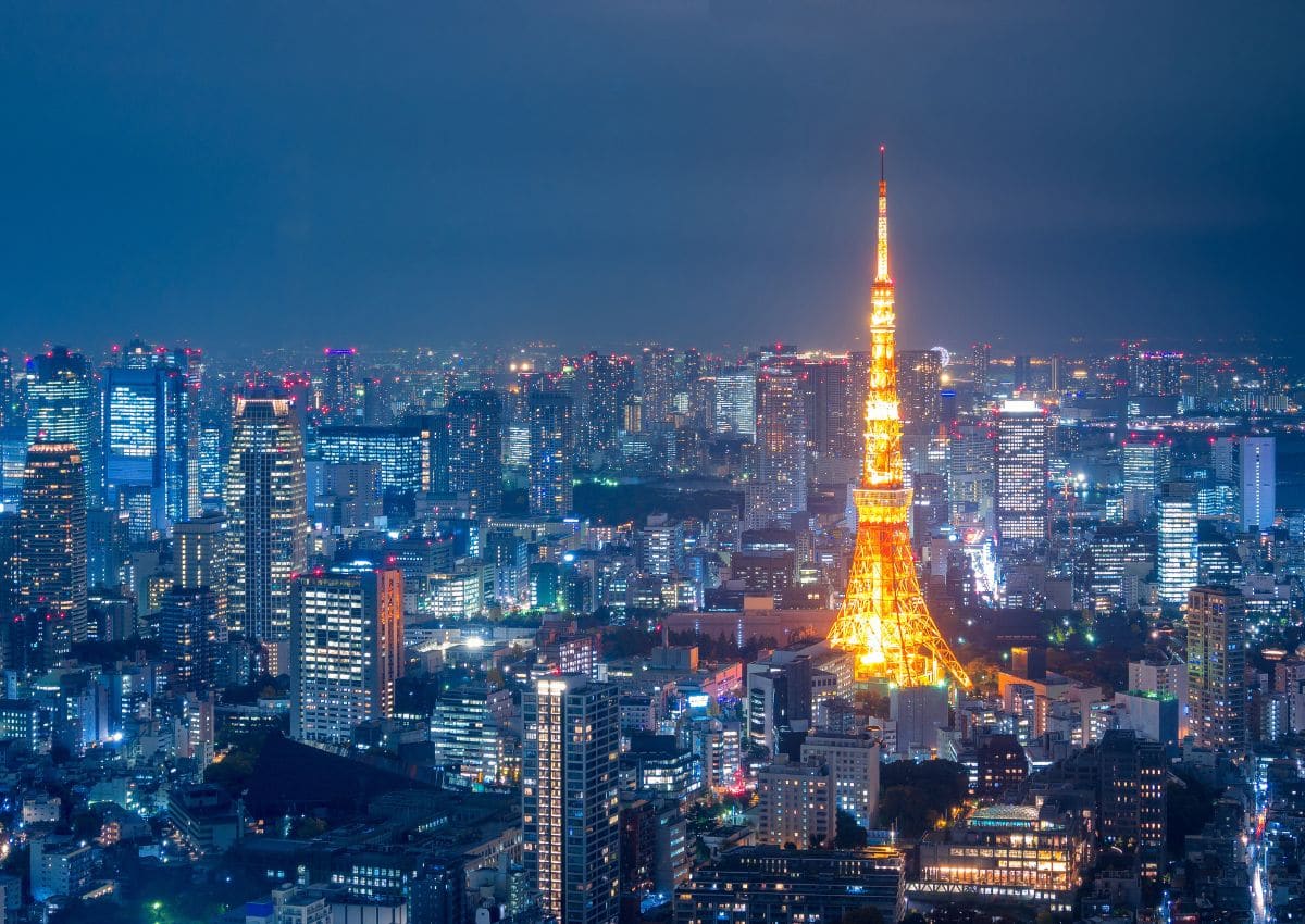Tokyo Tower at night