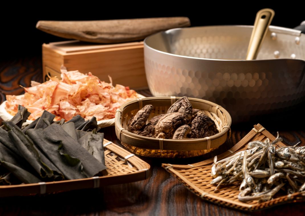 Japanese dishes and kitchenware 