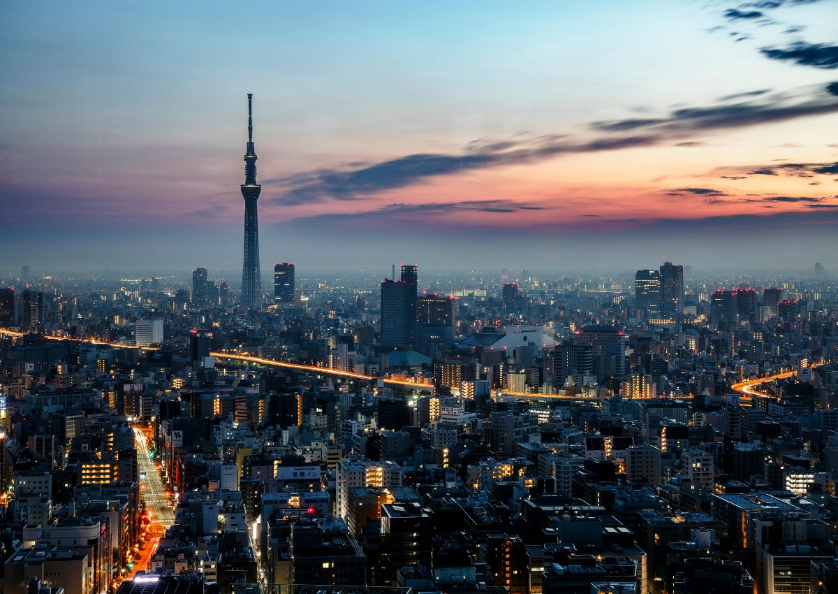 Evening view of Tokyo with Tokyo Skytree