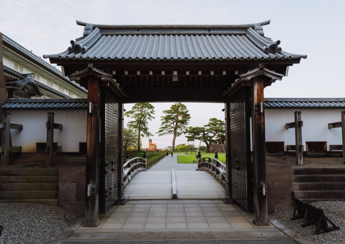 Ichinomon Gate at Kanazawa Castle, Japan