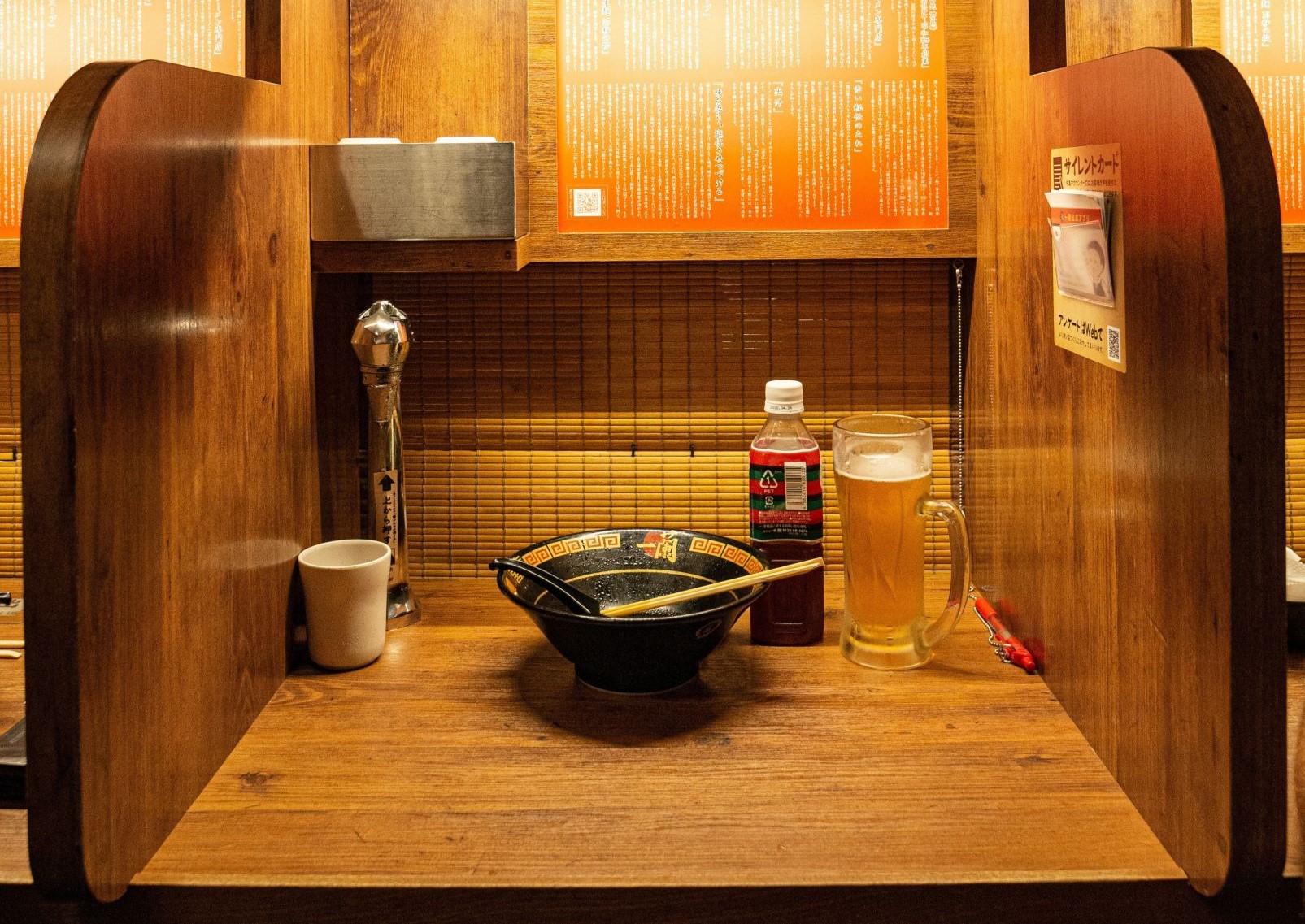 Solo dining spot for ramen, Japan