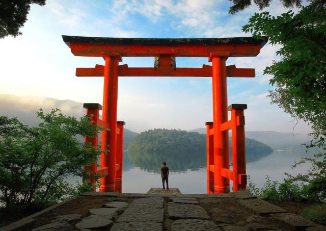 Red torii gate, Hakone
