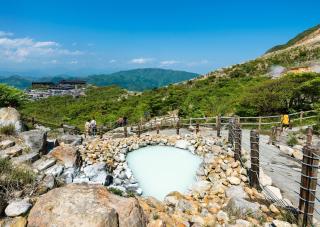 Owakudani hot spring