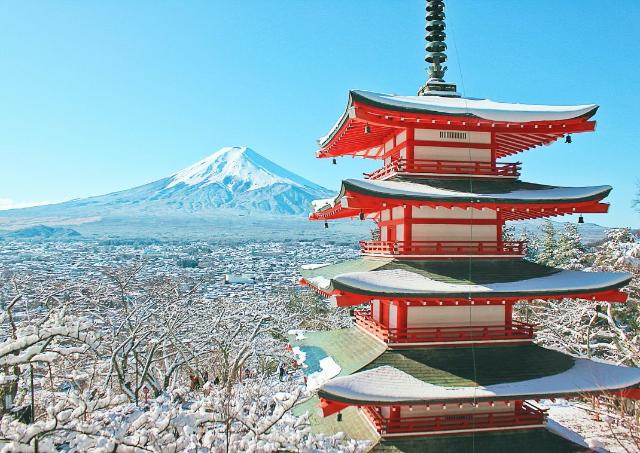 Mount Fuji Chureito Pagoda in winter