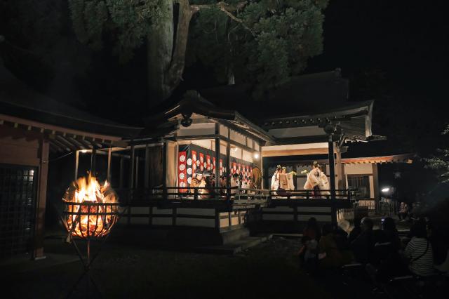 Noh performance at night