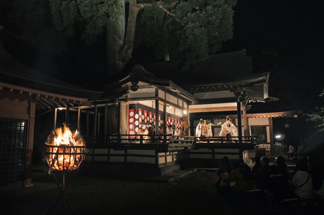 Noh performance at night 