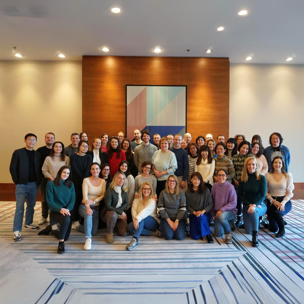 Group photo of the Japanspecialist team, smiling together.