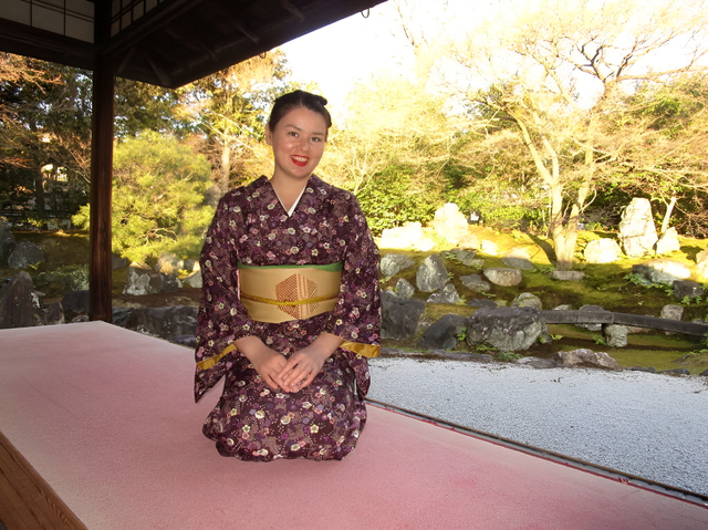 Dressing in a kimono in Kyoto