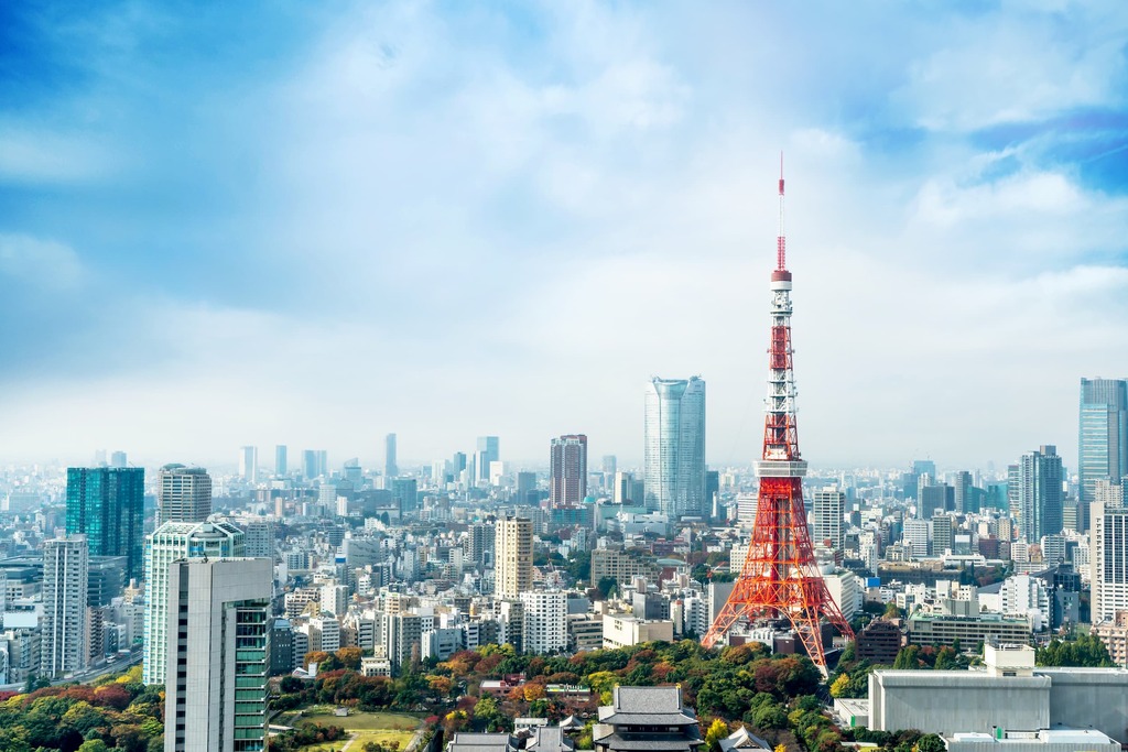 Tokyo Tower and cityscape 