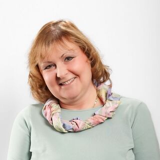 Eszter Krisztina Kováts-Megyesi - Senior Travel Consultant, Flight Operations