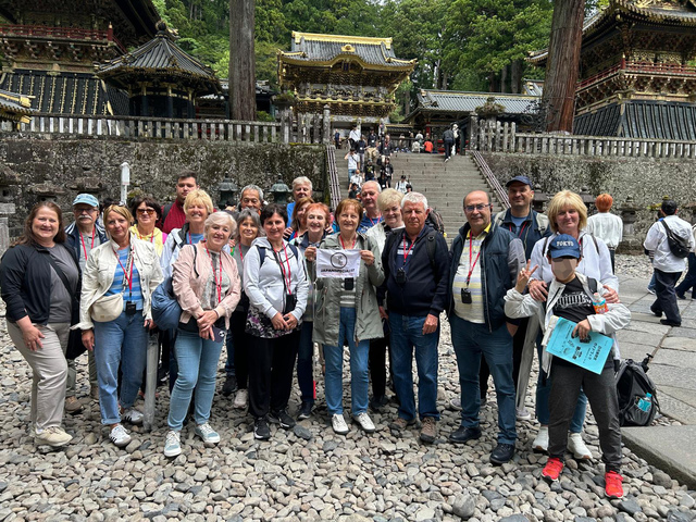 With a Japanspecialist group at Toshogu Shrine, Nikko 