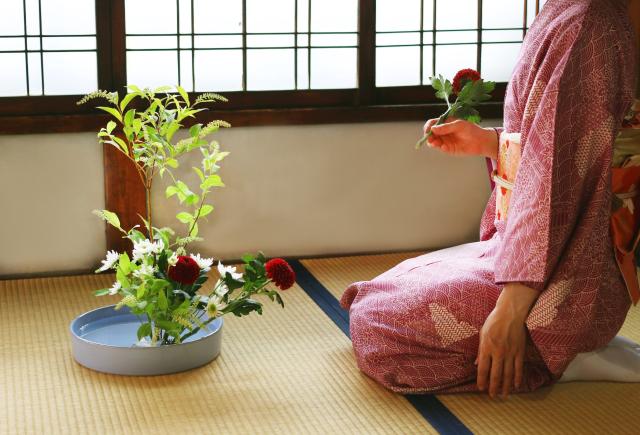 Ikebana Flower Arranging, Kyoto