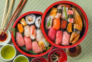 Fresh Sushi at Tsukiji Fish Market, Tokyo