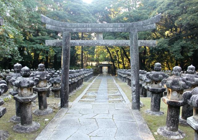 Tomb of the Mori clan, part of Tokoji Temple