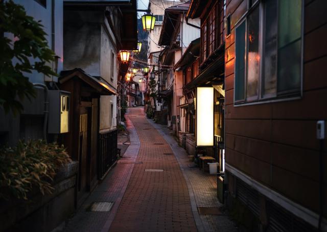 Backstreets of Shibu Onsen at night