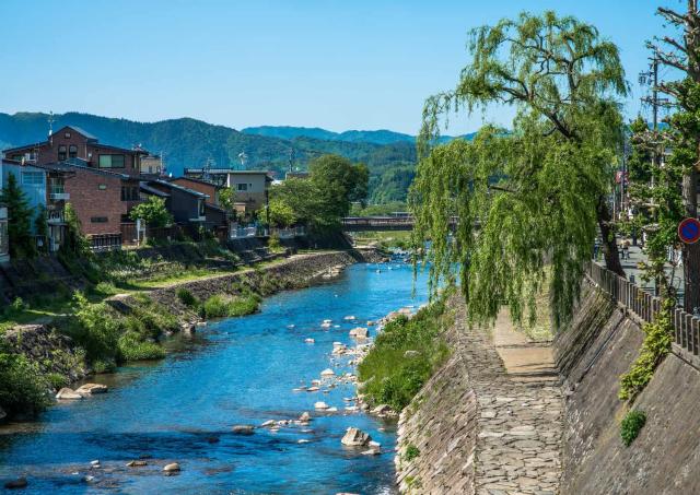 Miyagawa River, Takayama